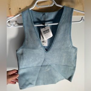 Dynamite, STRETCHY CROPPED TANK